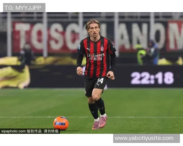 意天空报道莱奥福法纳缺席对阵萨索洛比赛进行单独训练 意天空报道莱奥福法纳缺席对阵萨索洛比赛进行单独训练